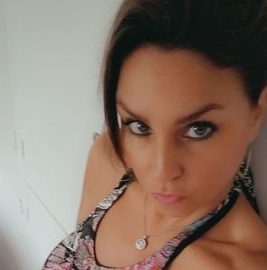 Meet your Posher, Kerri